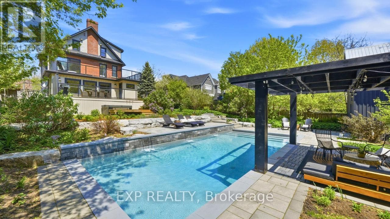 16 BARKER STREET, Central Lakes — photo 2