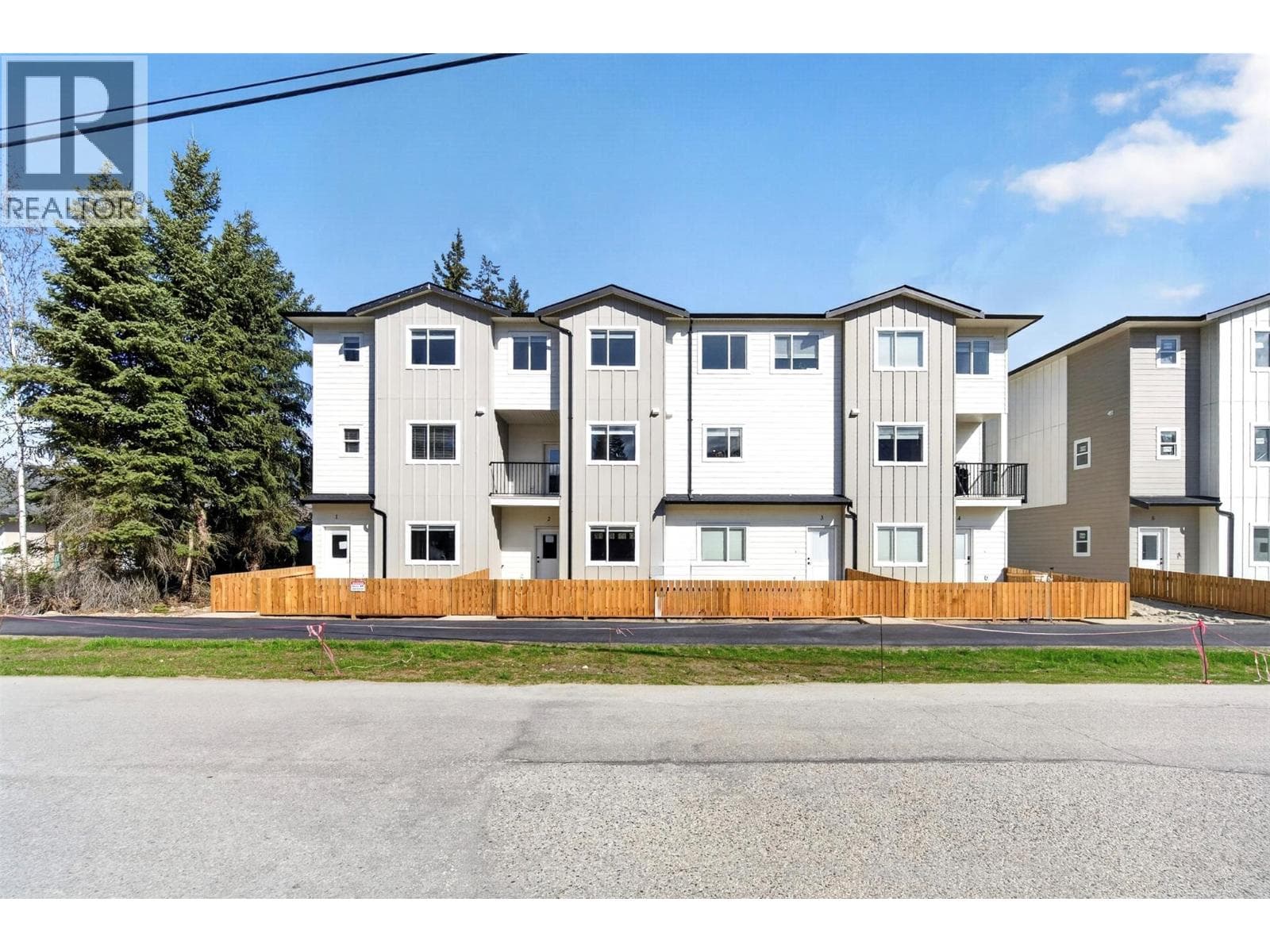 222 TEMPLE STREET UNIT 3, Interior REALTORS® — photo 3