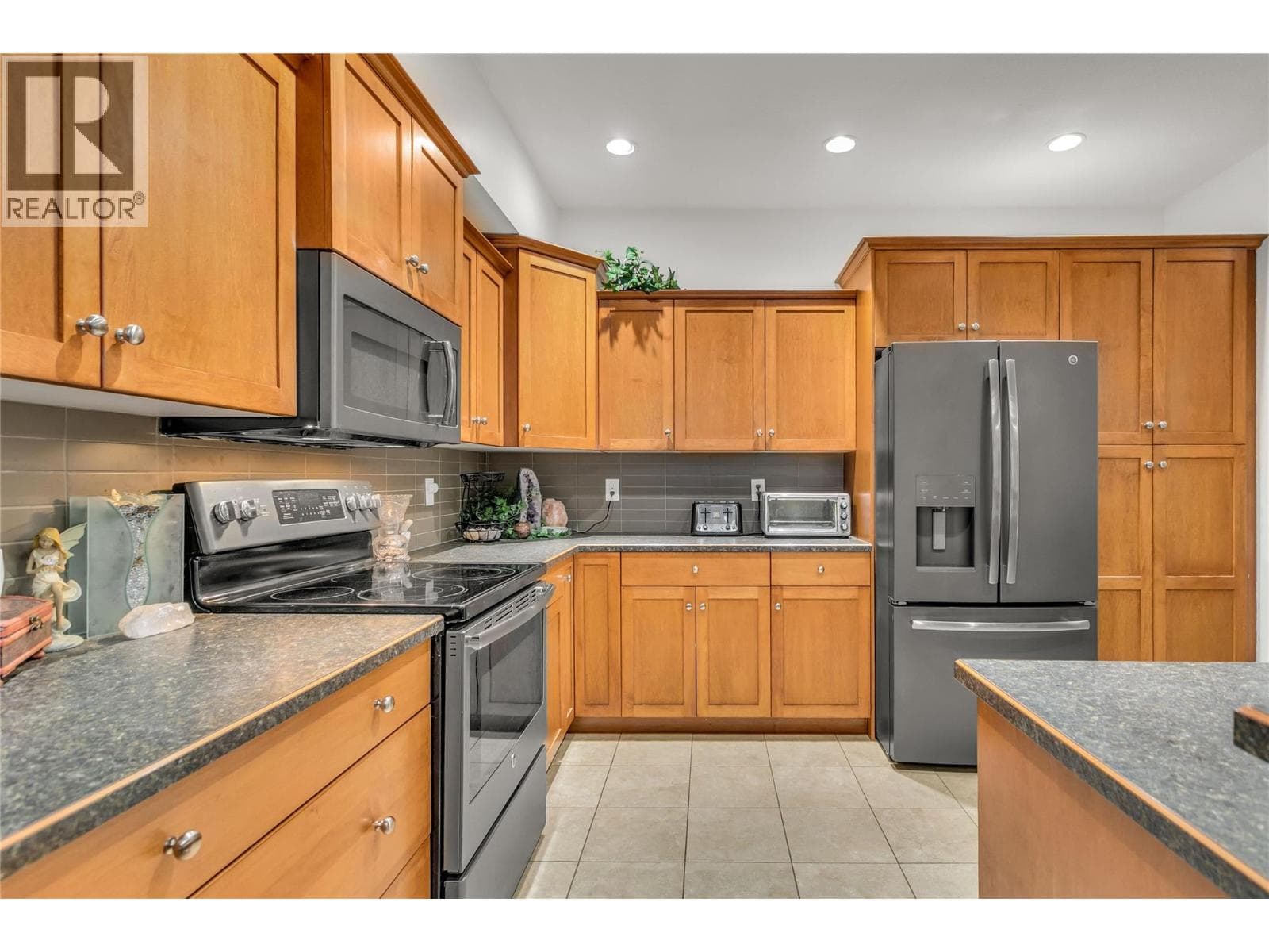 1961 Durnin Road Unit# 104, Interior REALTORS®