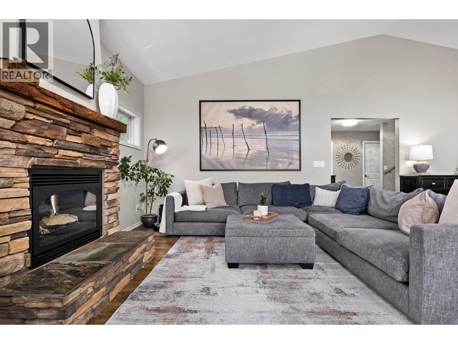 7410 Dixon Dam Road, Interior REALTORS® — photo 4