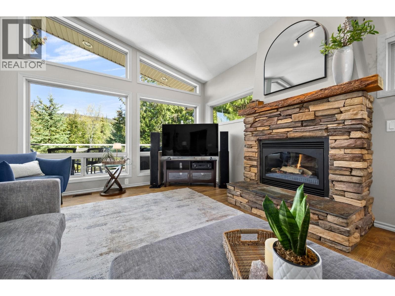 7410 Dixon Dam Road, Interior REALTORS® — photo 5