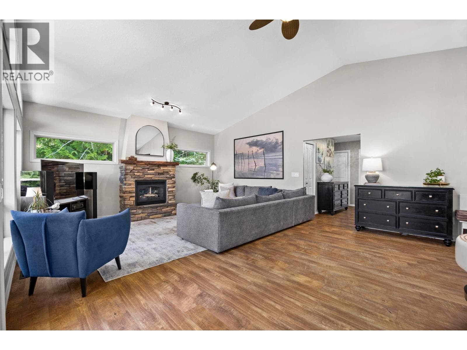 7410 Dixon Dam Road, Interior REALTORS® — photo 3