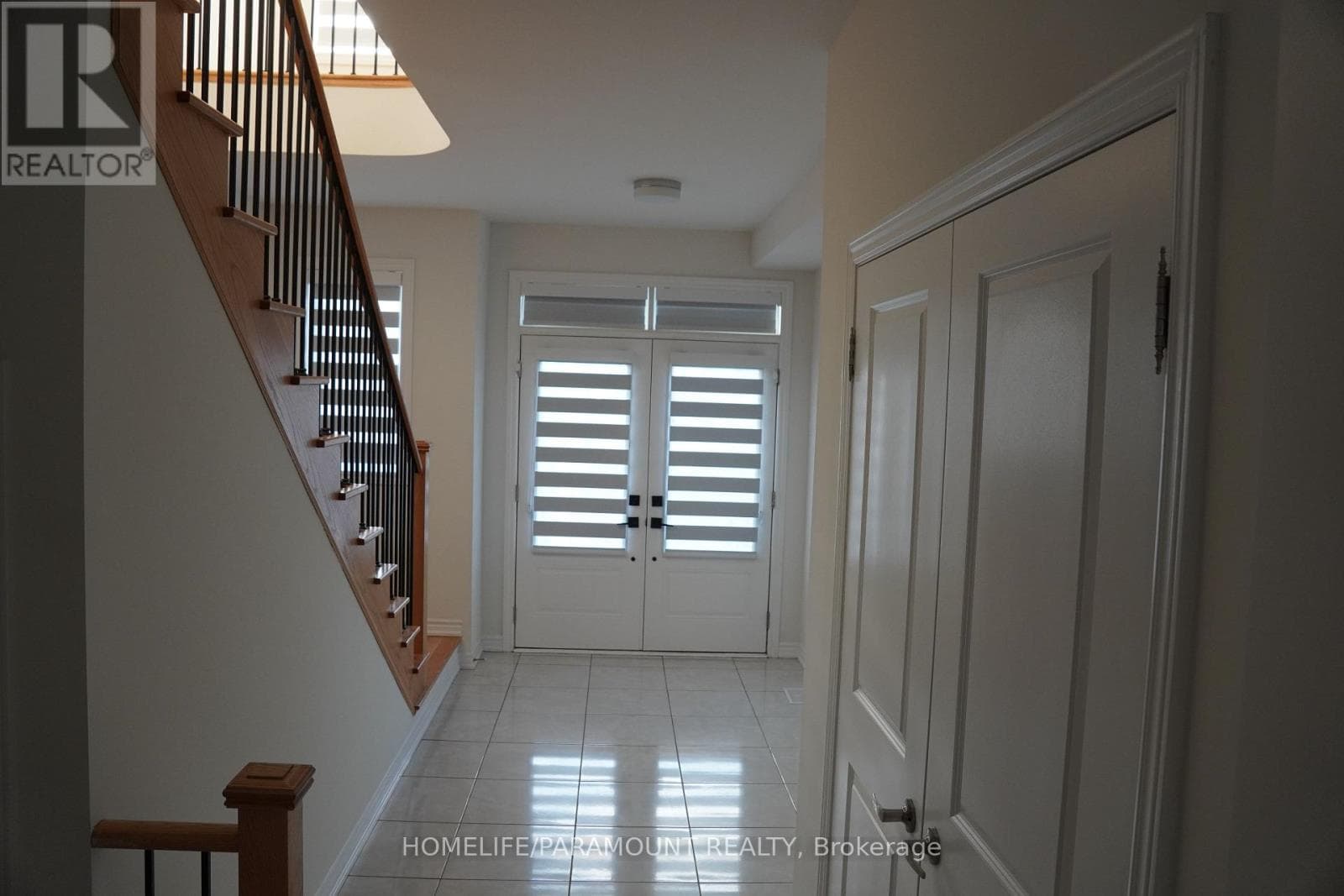 5 Dolomite Dr, Toronto — photo 4