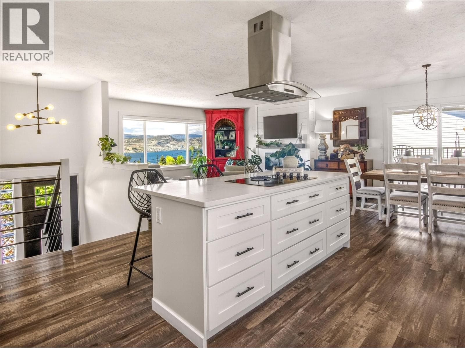 3830 Albrecht Road, Interior REALTORS® — photo 5