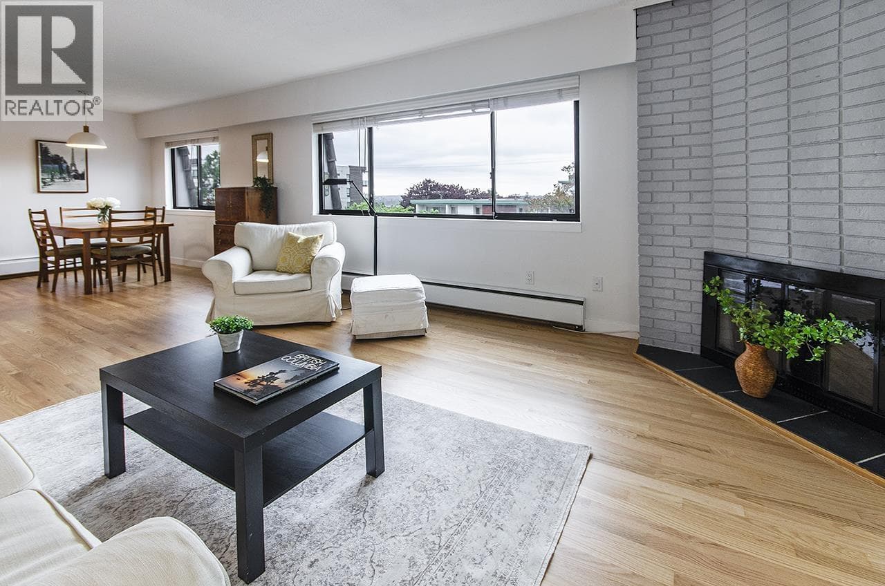 303 1610 CHESTERFIELD AVENUE, Greater Vancouver — photo 3