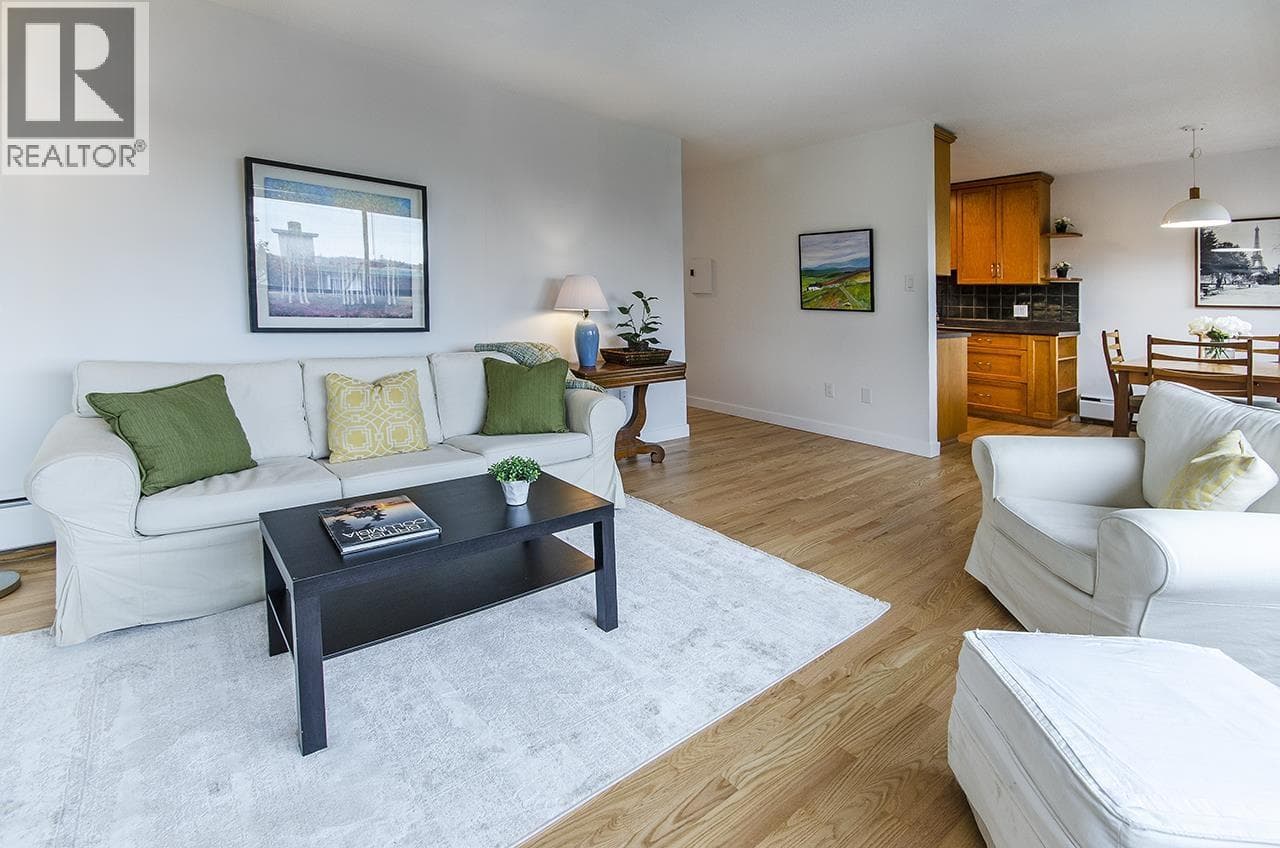303 1610 CHESTERFIELD AVENUE, Greater Vancouver — photo 4