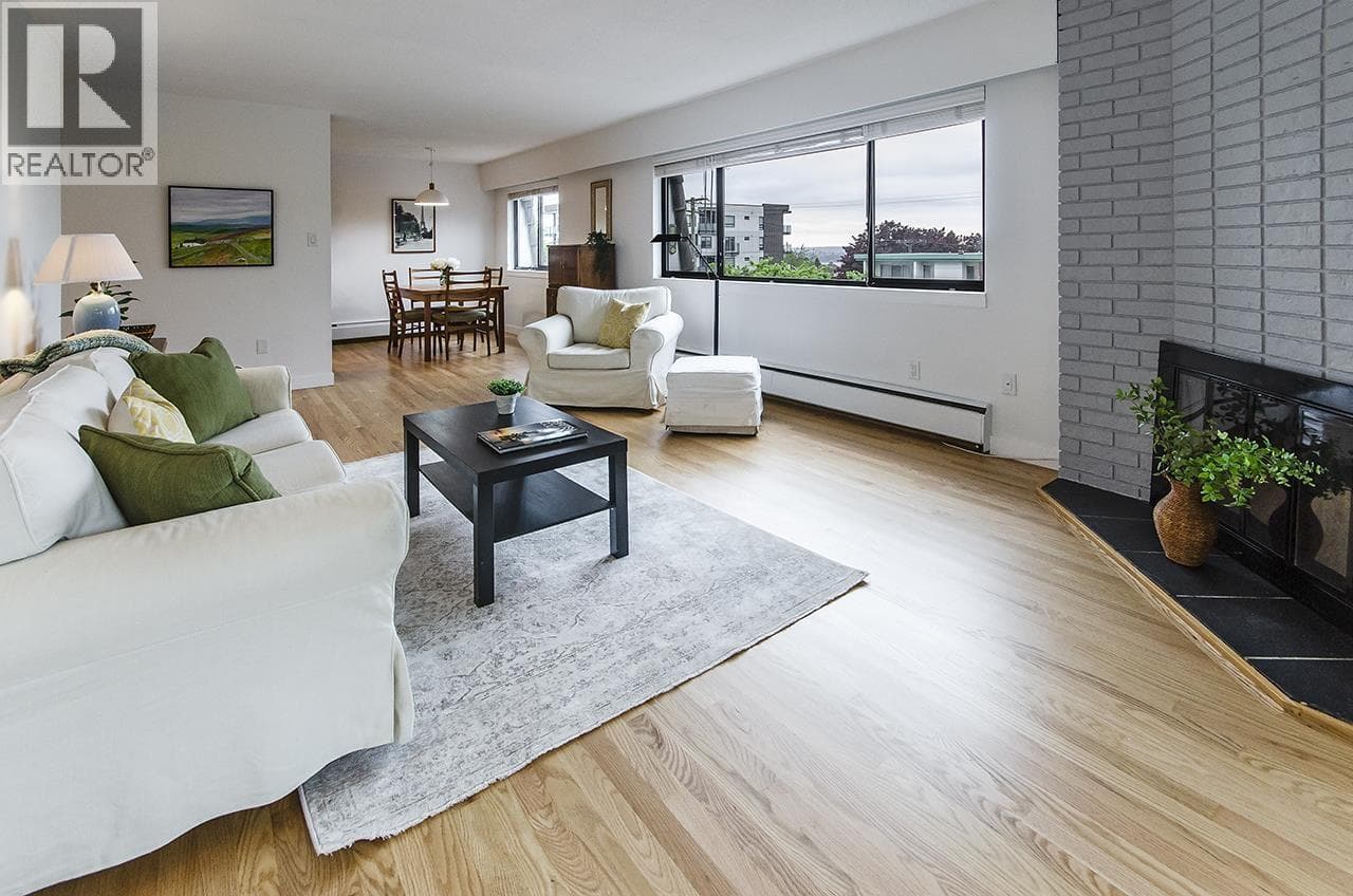 303 1610 CHESTERFIELD AVENUE, Greater Vancouver