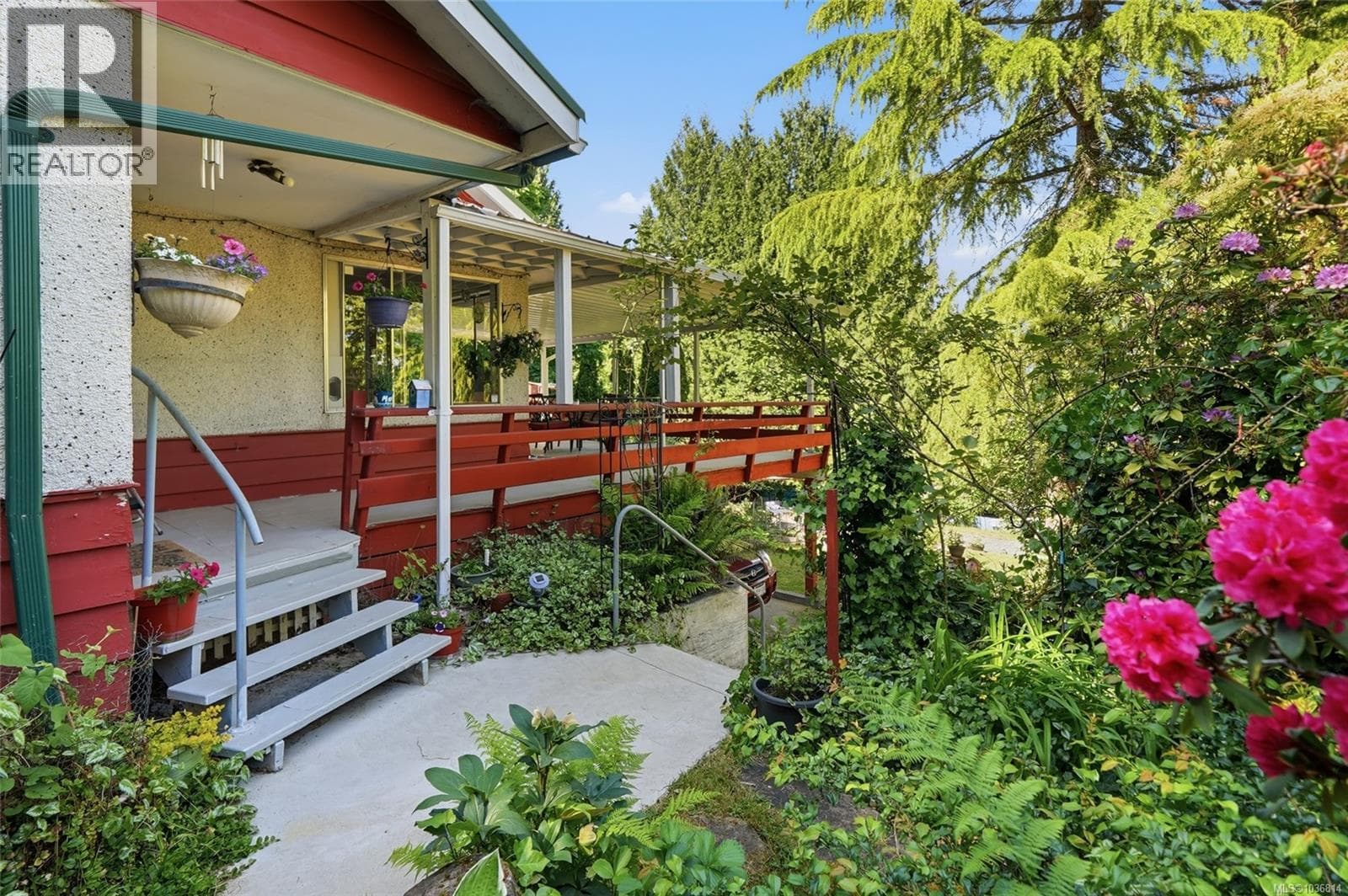 369 Baker Rd, Vancouver Island — photo 2
