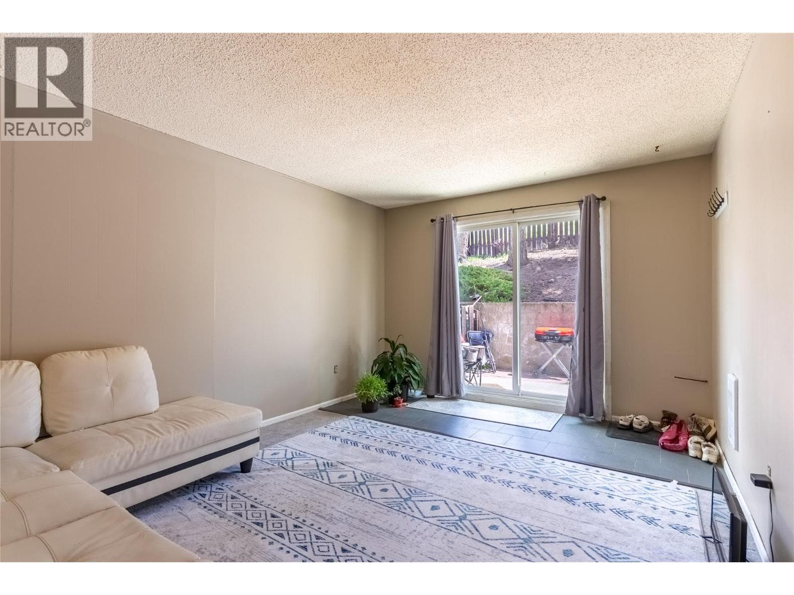 279 Alder Drive Unit# 101, Interior REALTORS® — photo 5