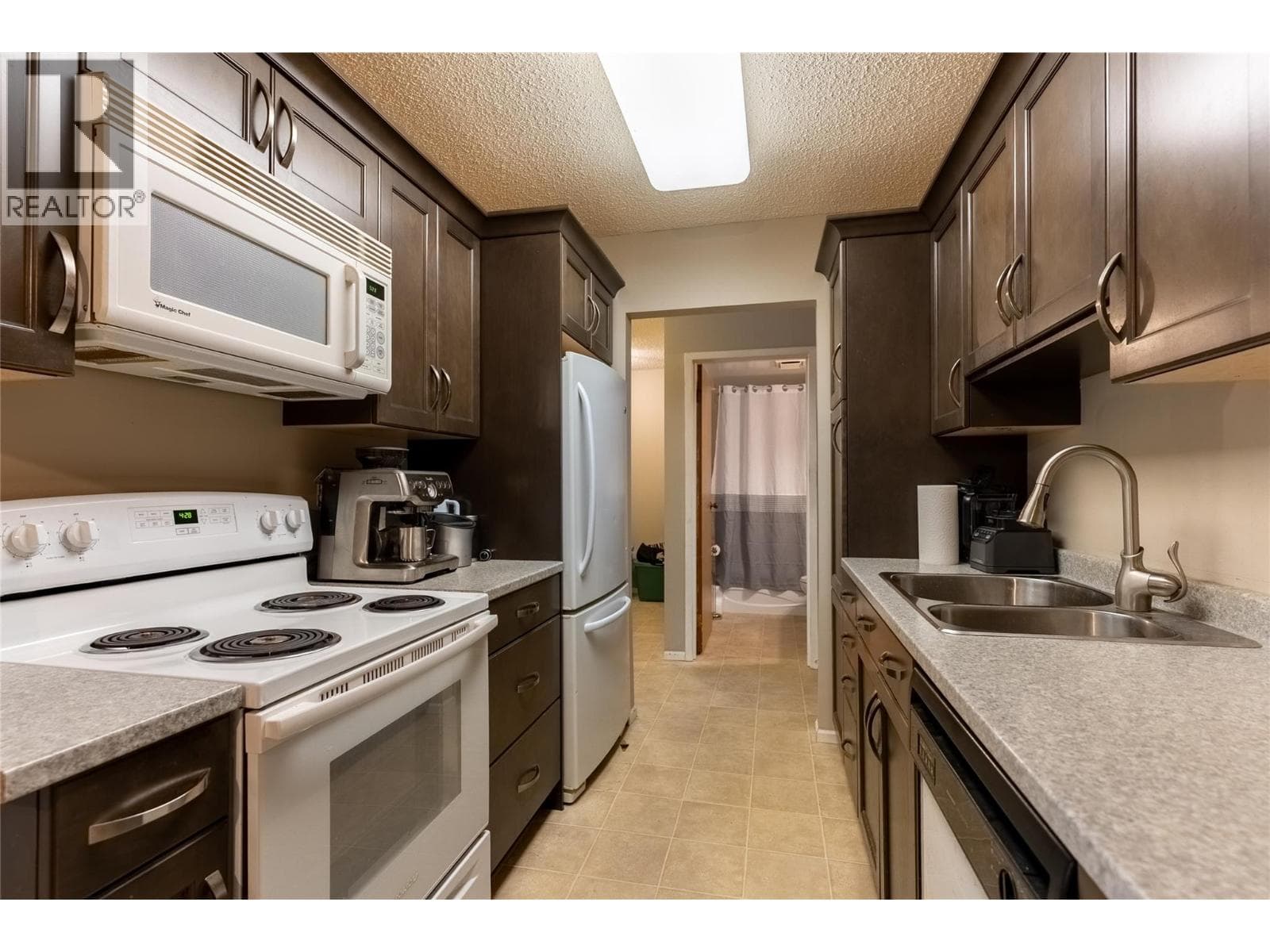 279 Alder Drive Unit# 101, Interior REALTORS® — photo 3