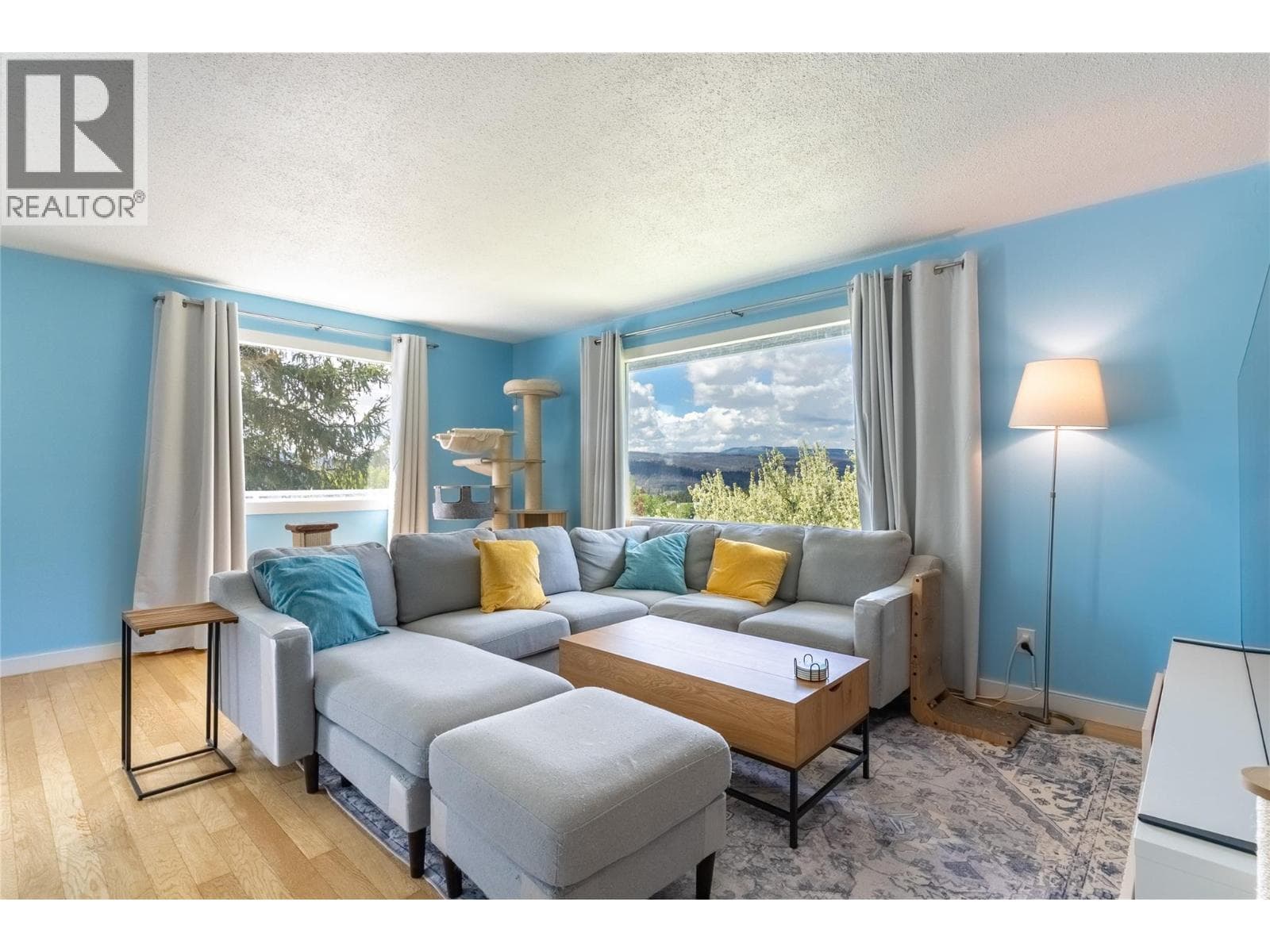 9 JASPER Drive, Interior REALTORS® — photo 2