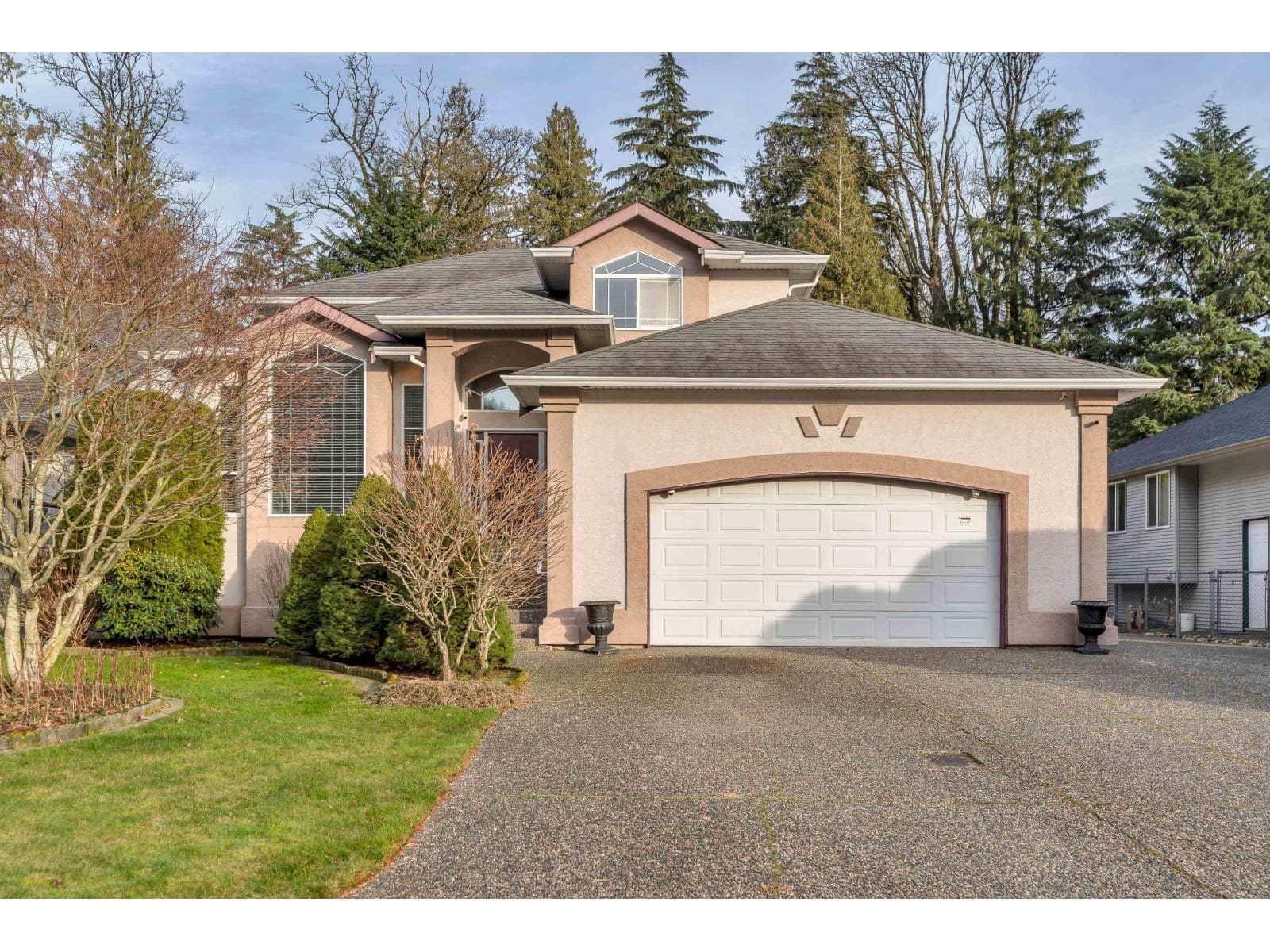 223 BALSAM AVENUE HARRISON HOT SPRINGS, Chilliwack — photo 2