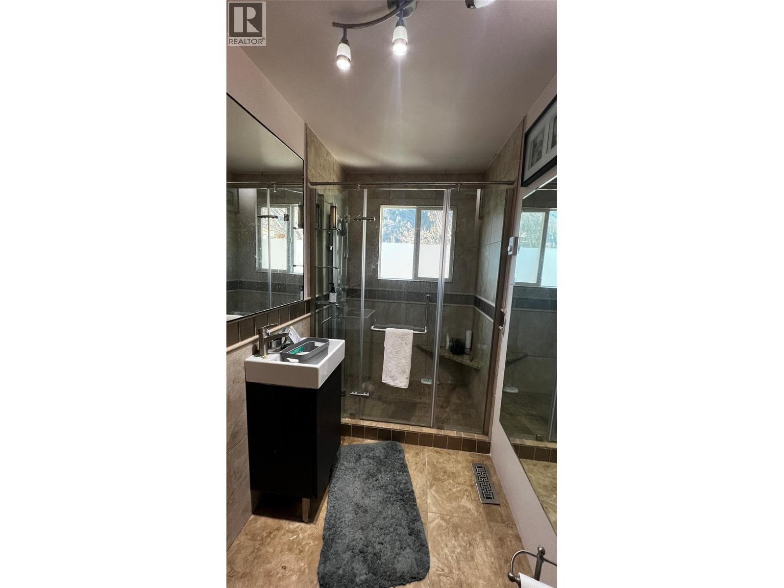 1225 HIGHRIDGE DRIVE, Interior REALTORS® — photo 2