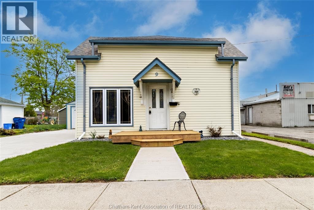 9 Woods STREET, Chatham Kent — photo 2