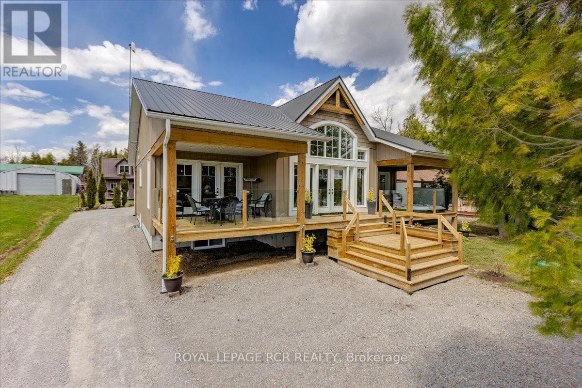 1093 NORTH BAY DRIVE, Toronto