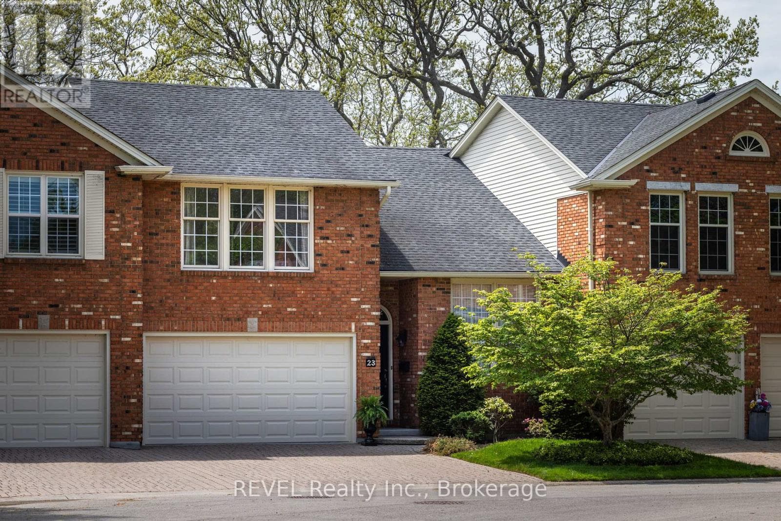 23 - 5 CARN CASTLE GATE, Niagara — photo 3