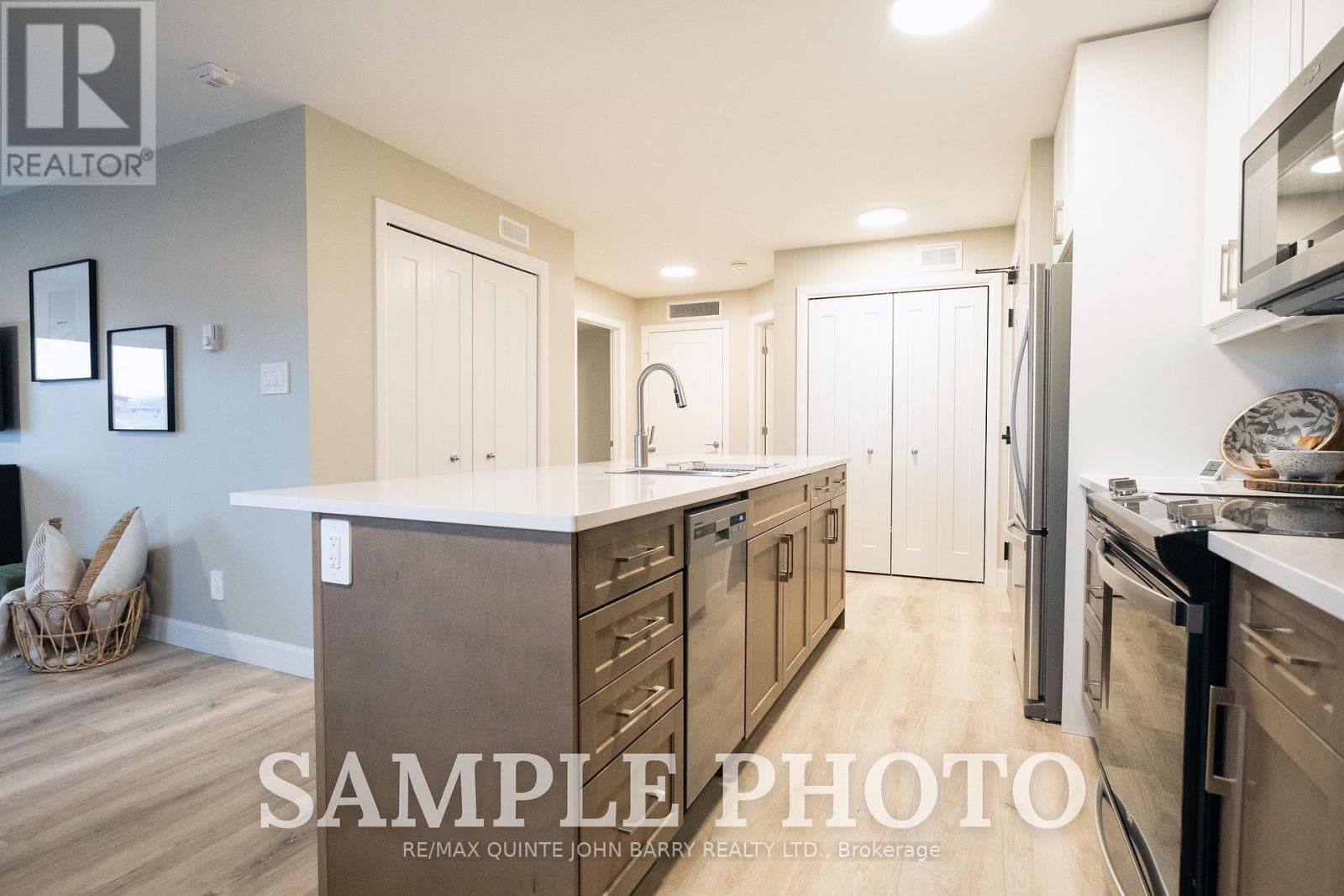 205-10 HILLSIDE MEADOW DRIVE, Central Lakes — photo 5