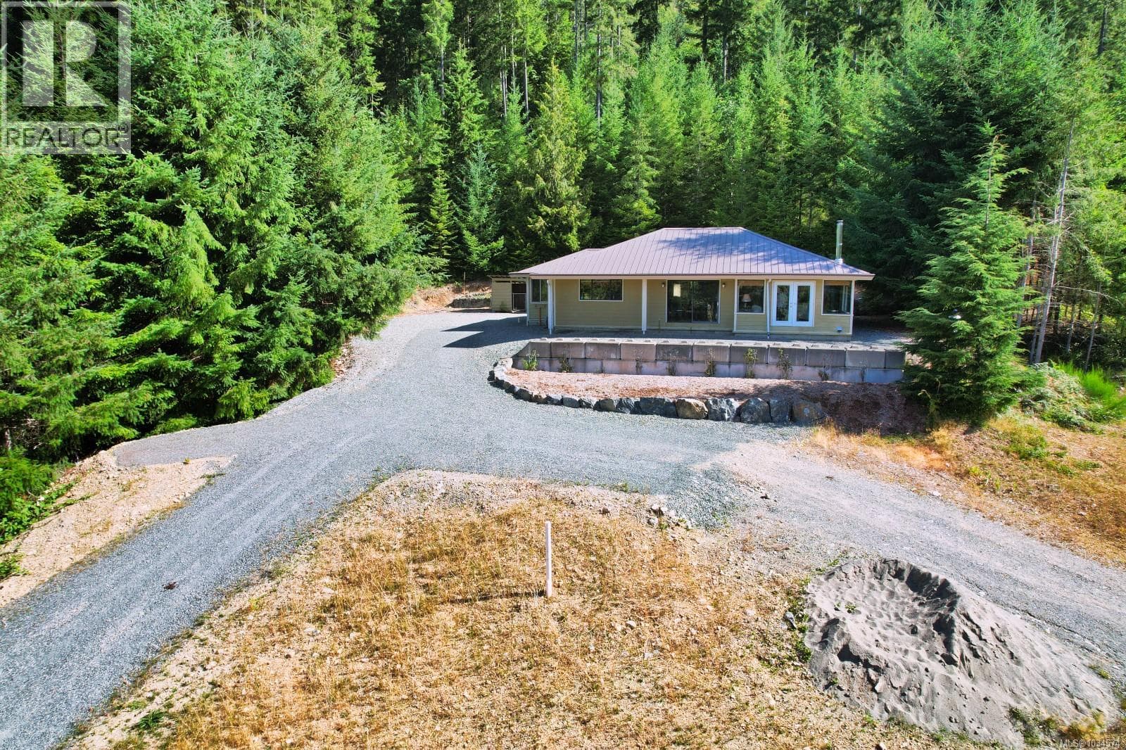 9871 Youbou Rd, Vancouver Island — photo 2