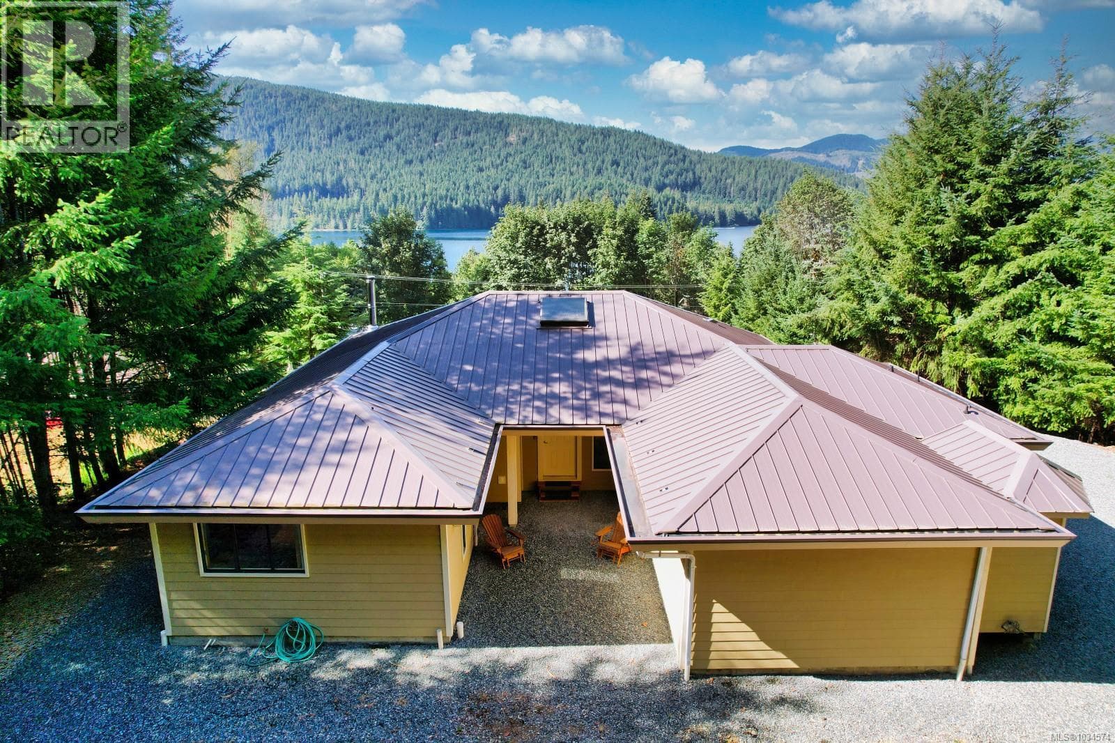9871 Youbou Rd, Vancouver Island