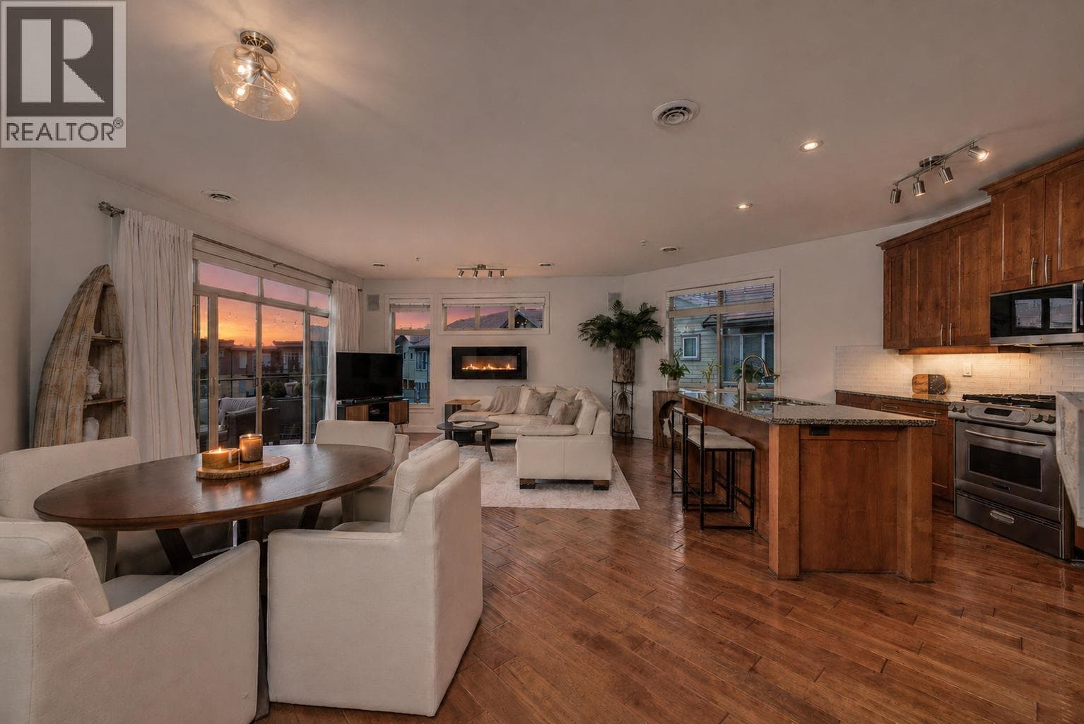 4026 Pritchard Drive N Unit# 6404, Interior REALTORS® — photo 3