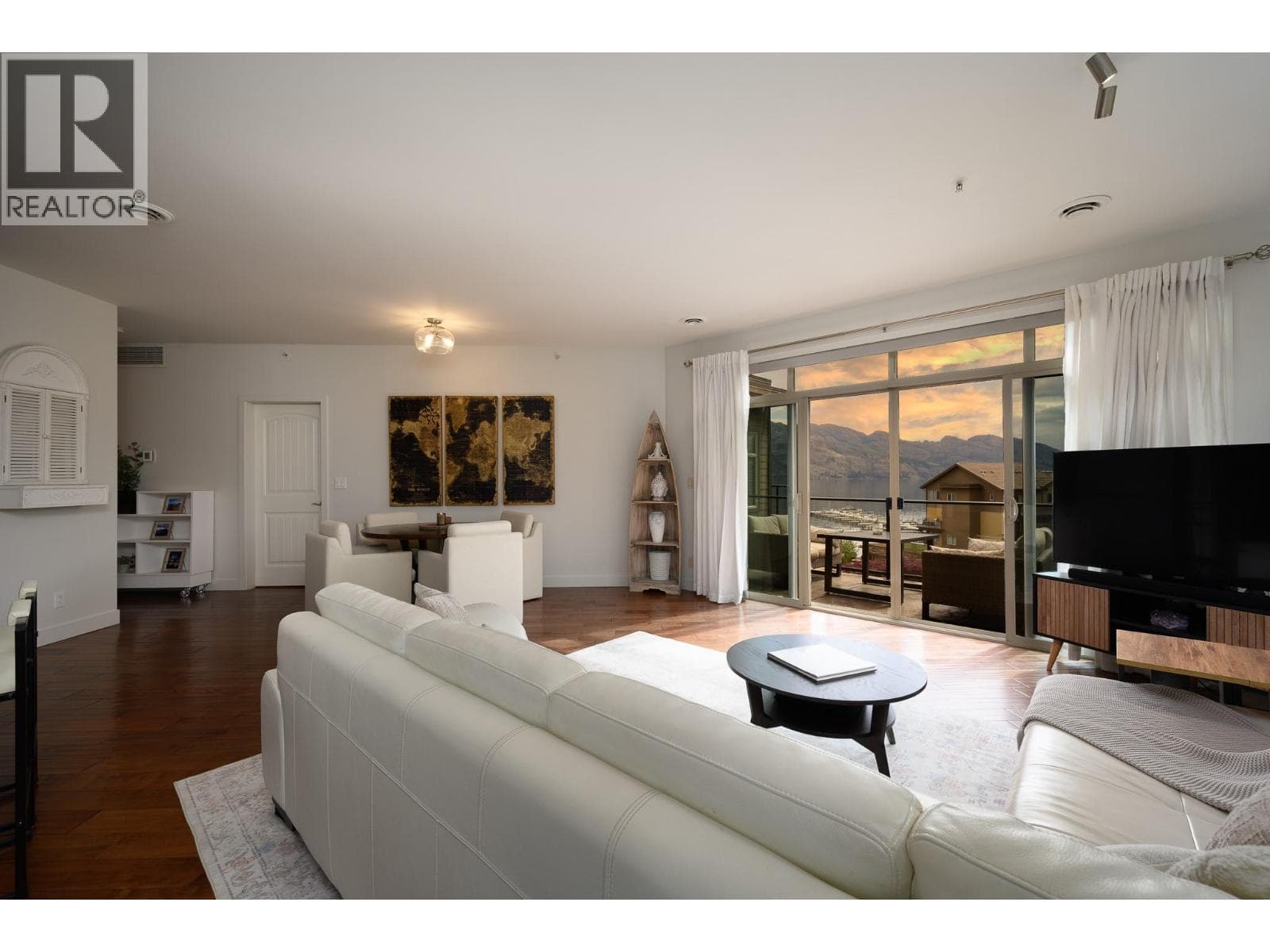 4026 Pritchard Drive N Unit# 6404, Interior REALTORS® — photo 5