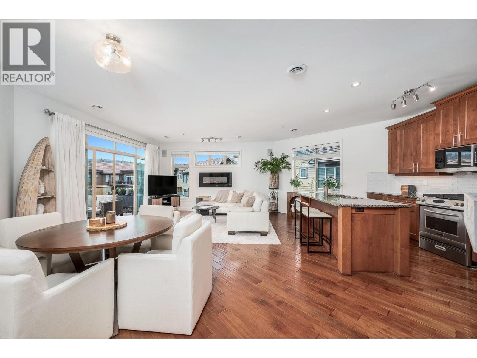 4026 Pritchard Drive N Unit# 6404, Interior REALTORS® — photo 4