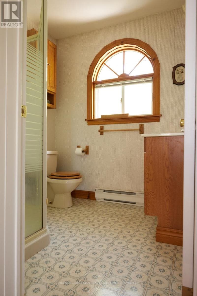 98 MCLEISH DRIVE, Toronto — photo 2