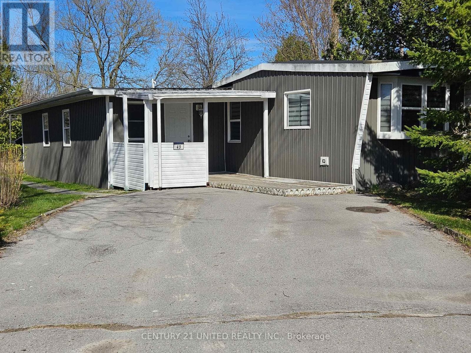 49 HILLVIEW DRIVE, Central Lakes — photo 2