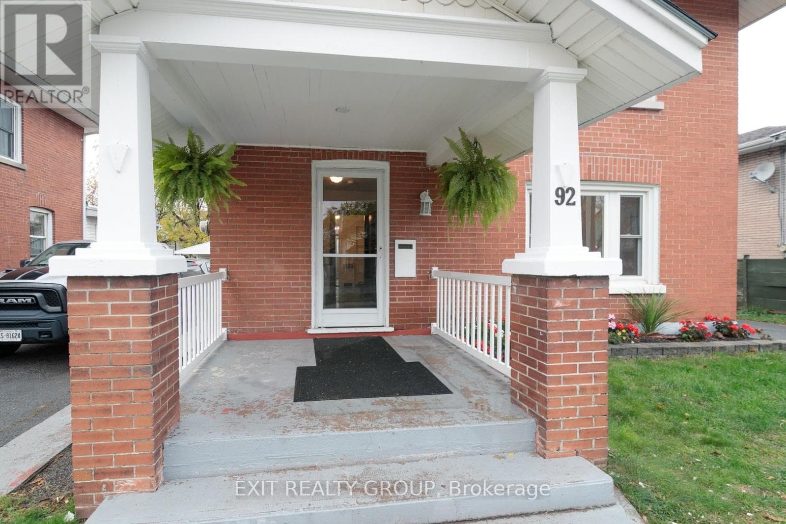 92 BYRON STREET, Central Lakes — photo 3