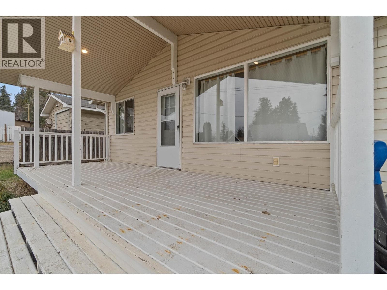 2805 CAEN ROAD, Interior REALTORS® — photo 4