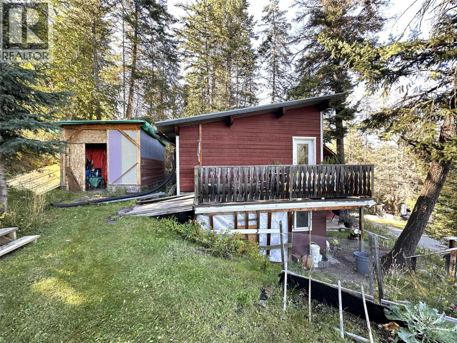 3380 MCGREGOR ROAD, Interior REALTORS® — photo 2