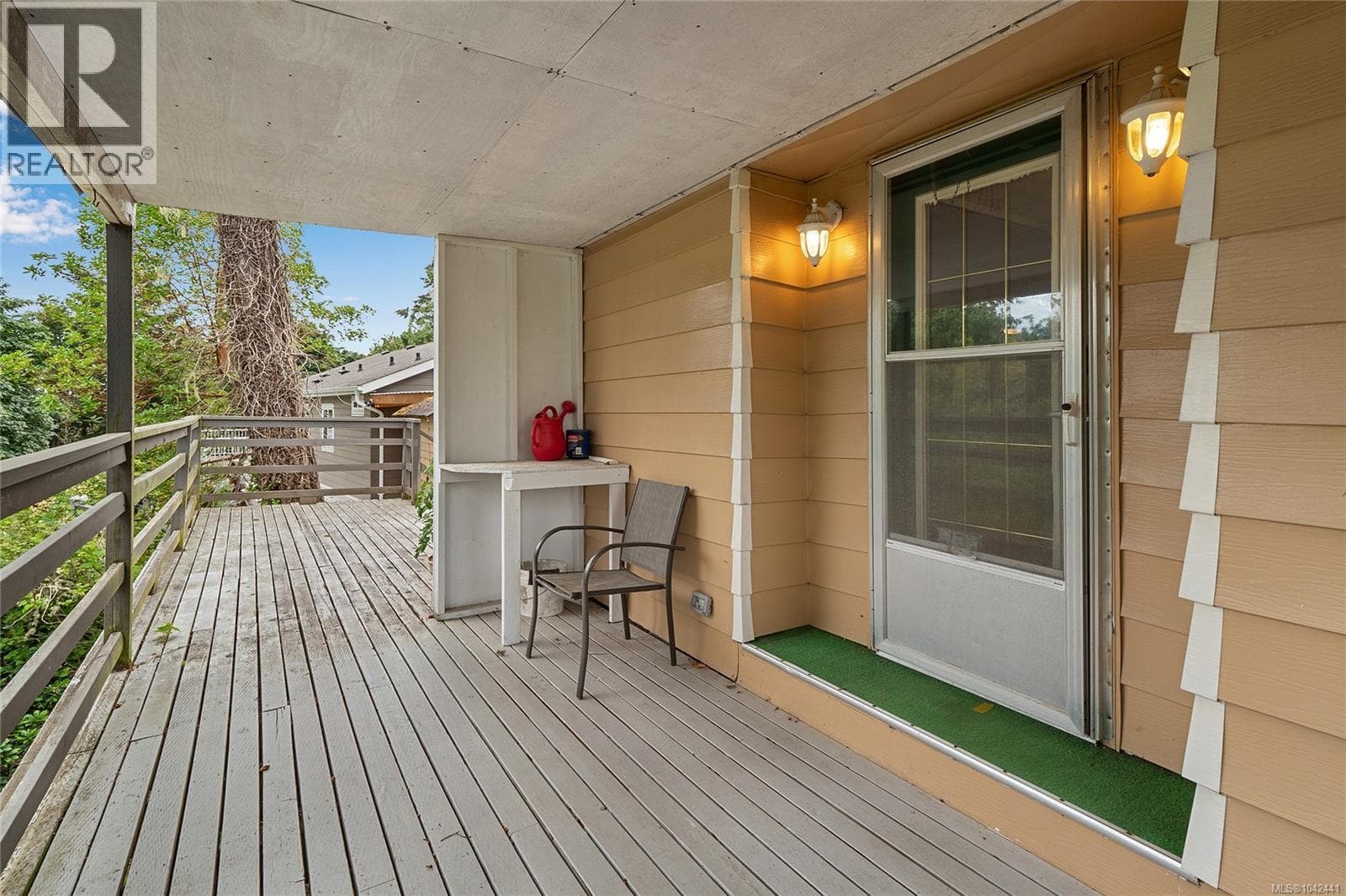38 5838 Blythwood Rd, Victoria — photo 4