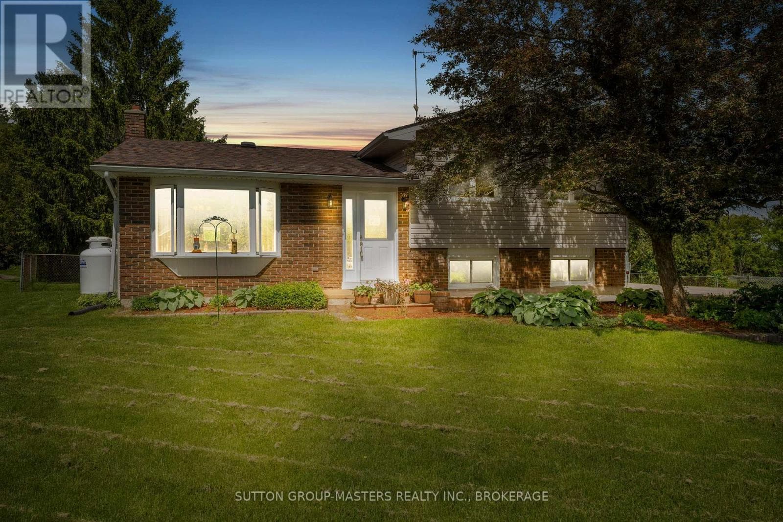 21 MCDONALD CRESCENT in 