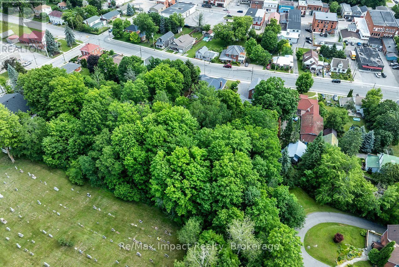 342 METCALF STREET, Central Lakes — photo 4