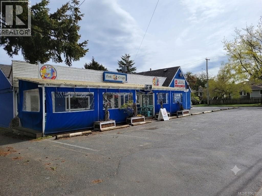 10153 Resthaven Dr, Victoria