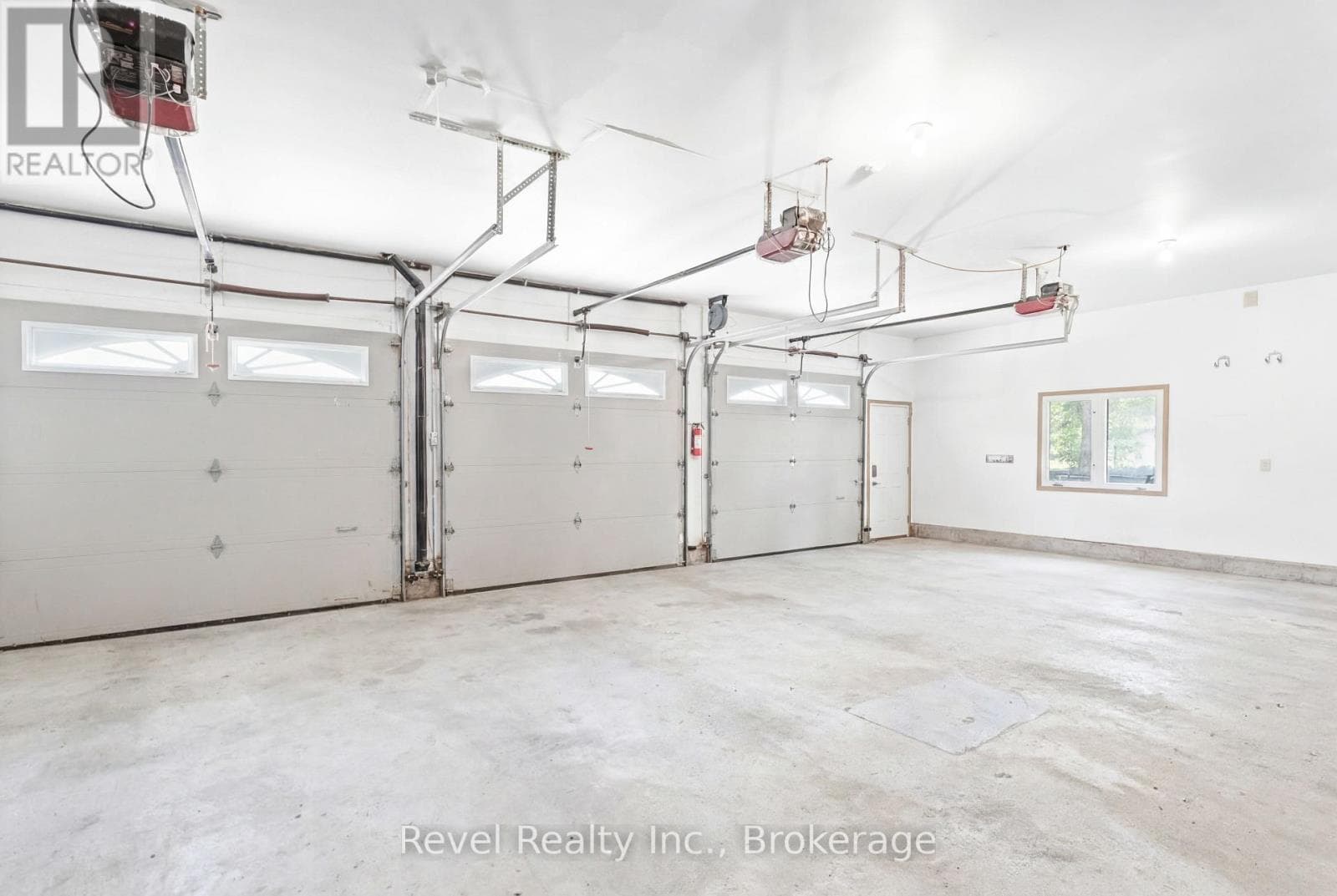 75 MEACHIN DRIVE, Central Lakes — photo 3