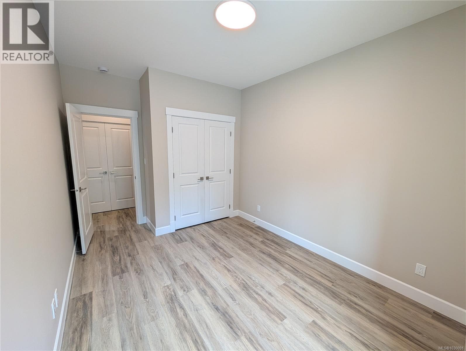 1336 Mckinley Rd, Vancouver Island — photo 4