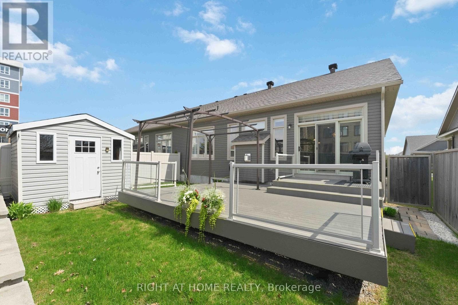 259 SHINNY AVENUE, Ottawa — photo 2