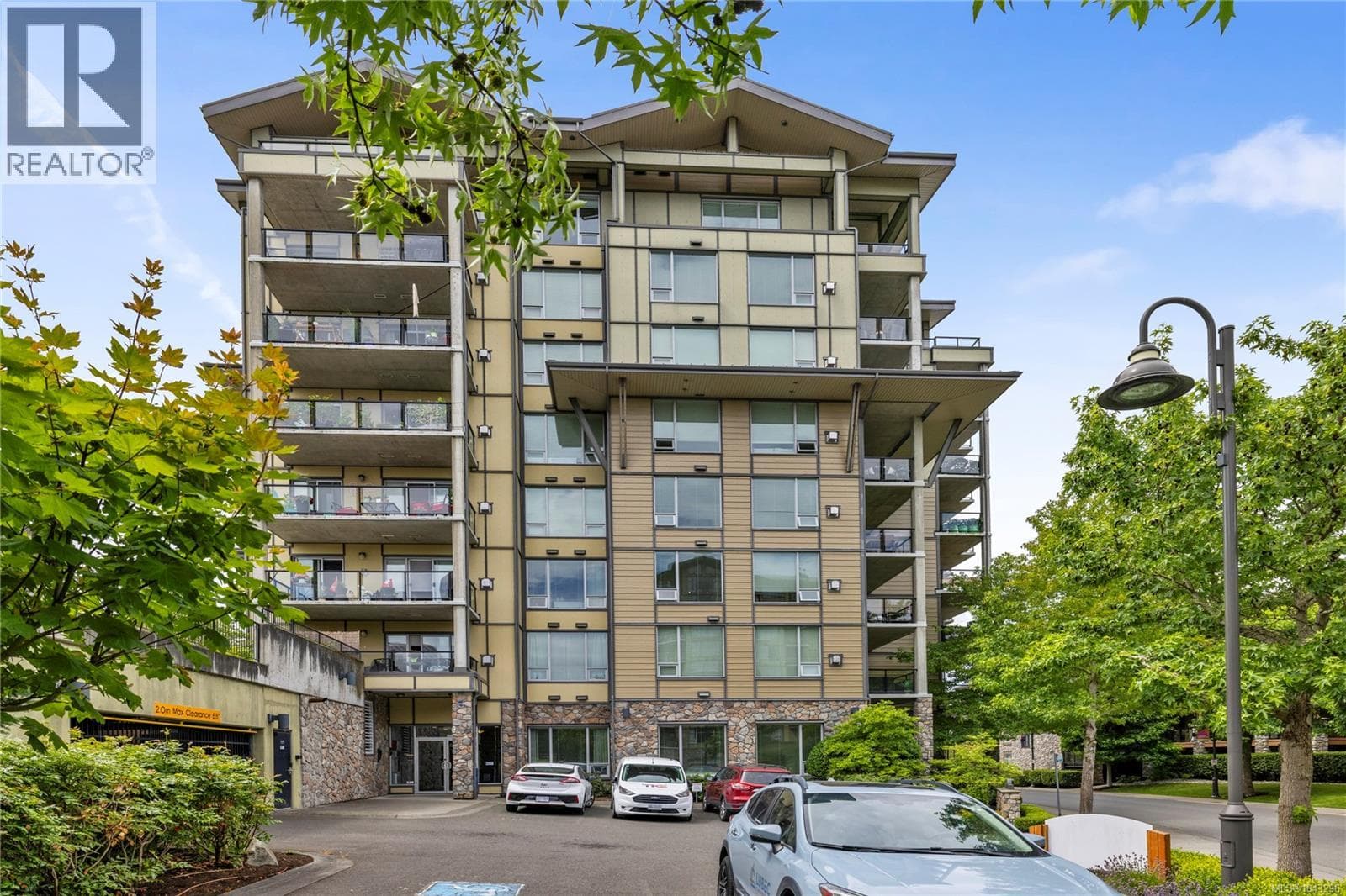 606 194 Beachside Dr, Vancouver Island — photo 2