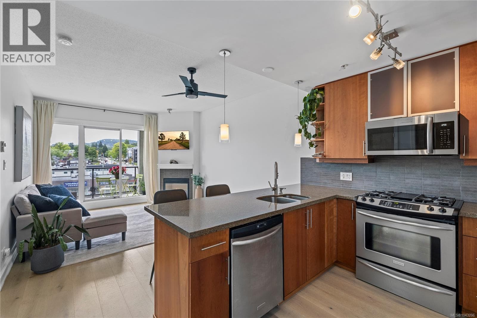606 194 Beachside Dr, Vancouver Island — photo 4