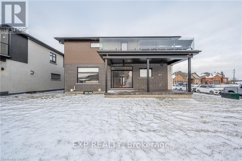 39 COULTER STREET, Toronto