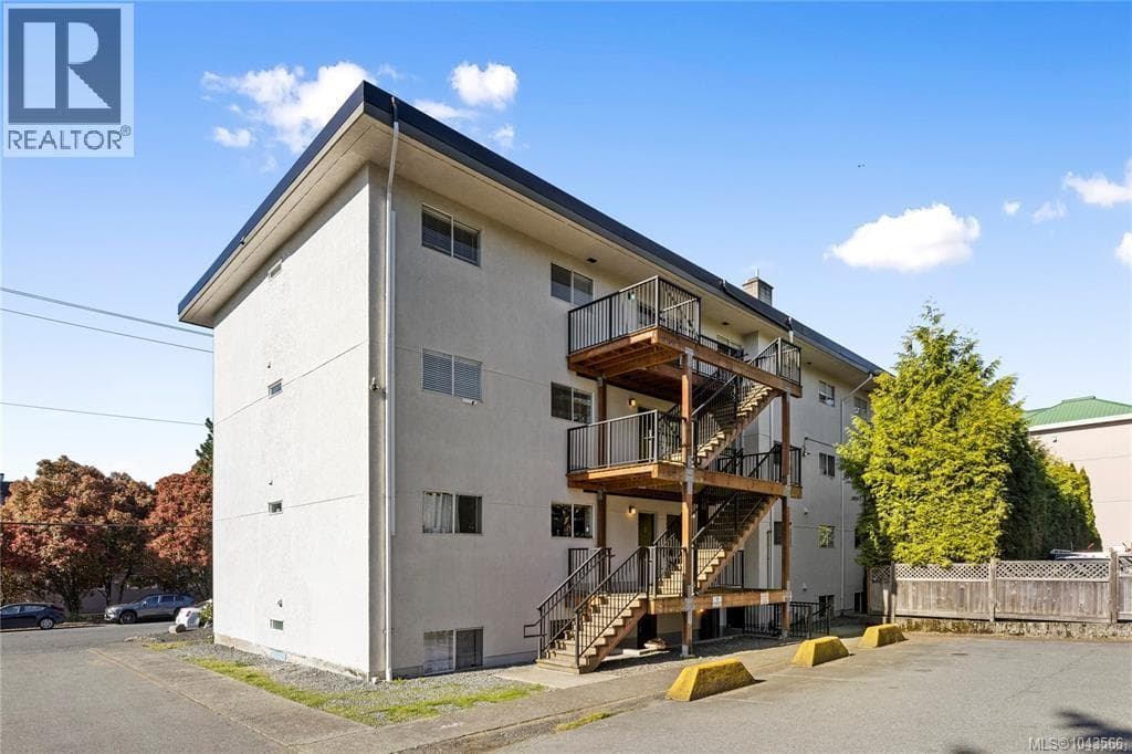 9 1630 Crescent View Dr, Vancouver Island