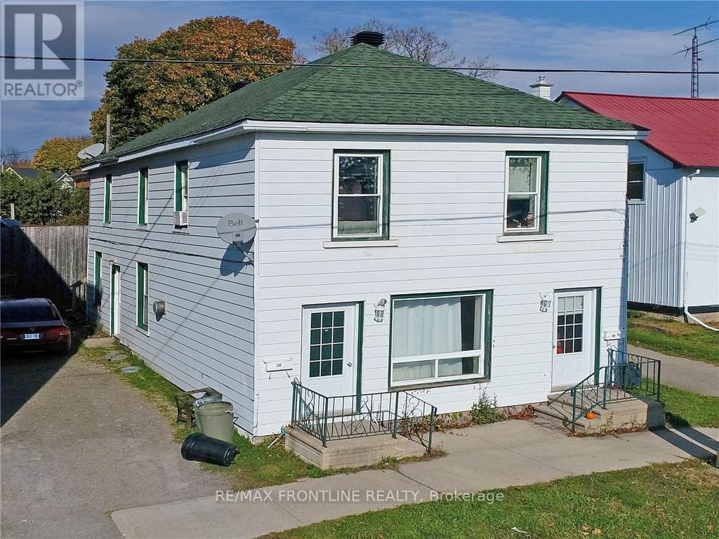 30 WILLIAM STREET E in