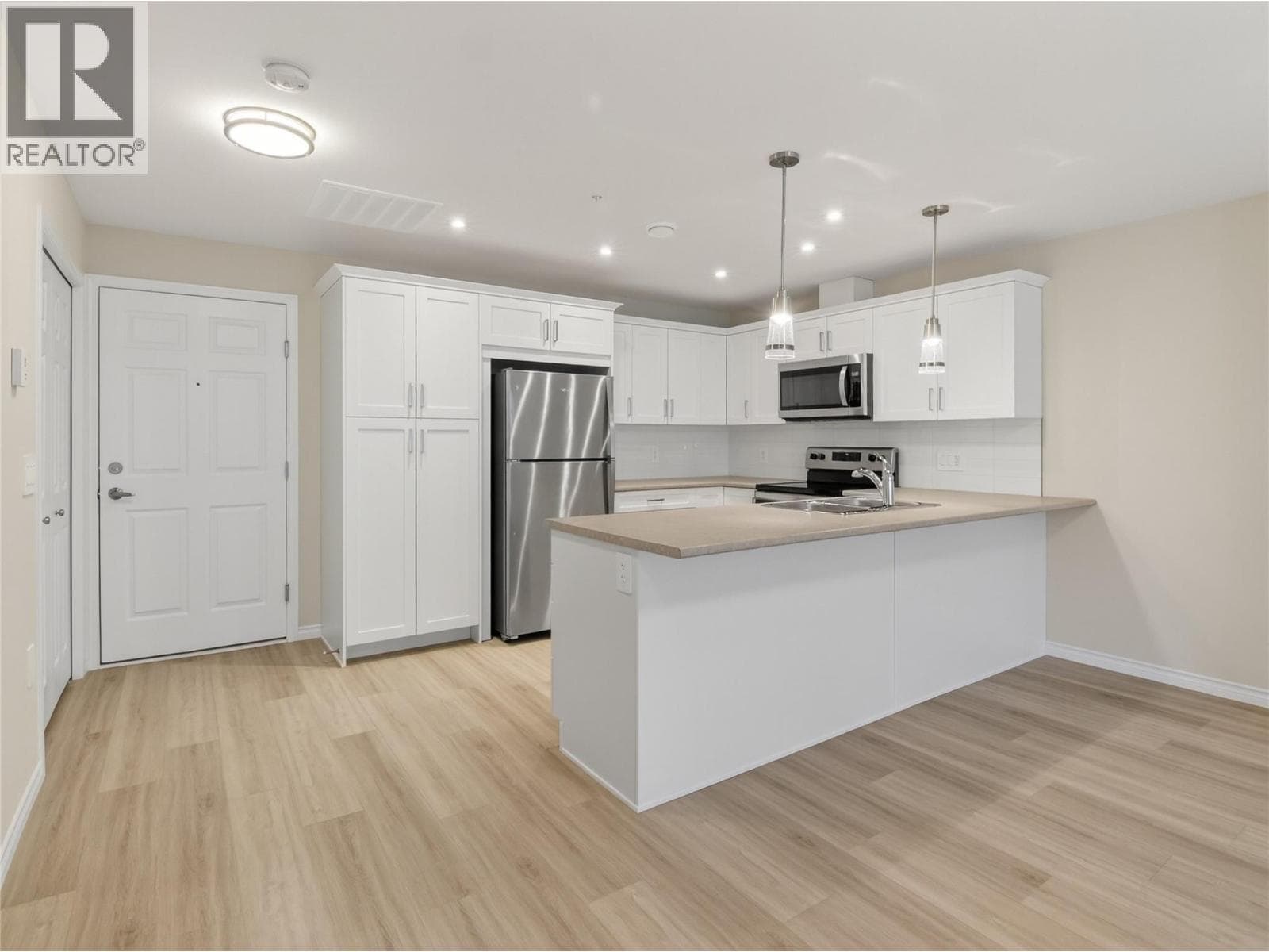 3362 SKAHA LAKE ROAD UNIT 604 in