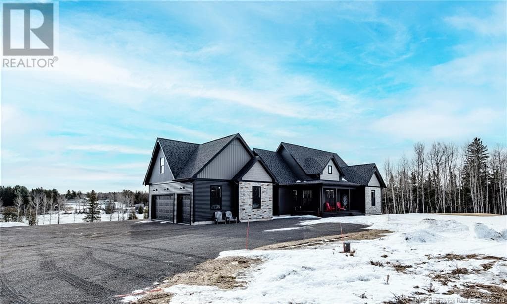 579 SAINT CHARLES NORTH in