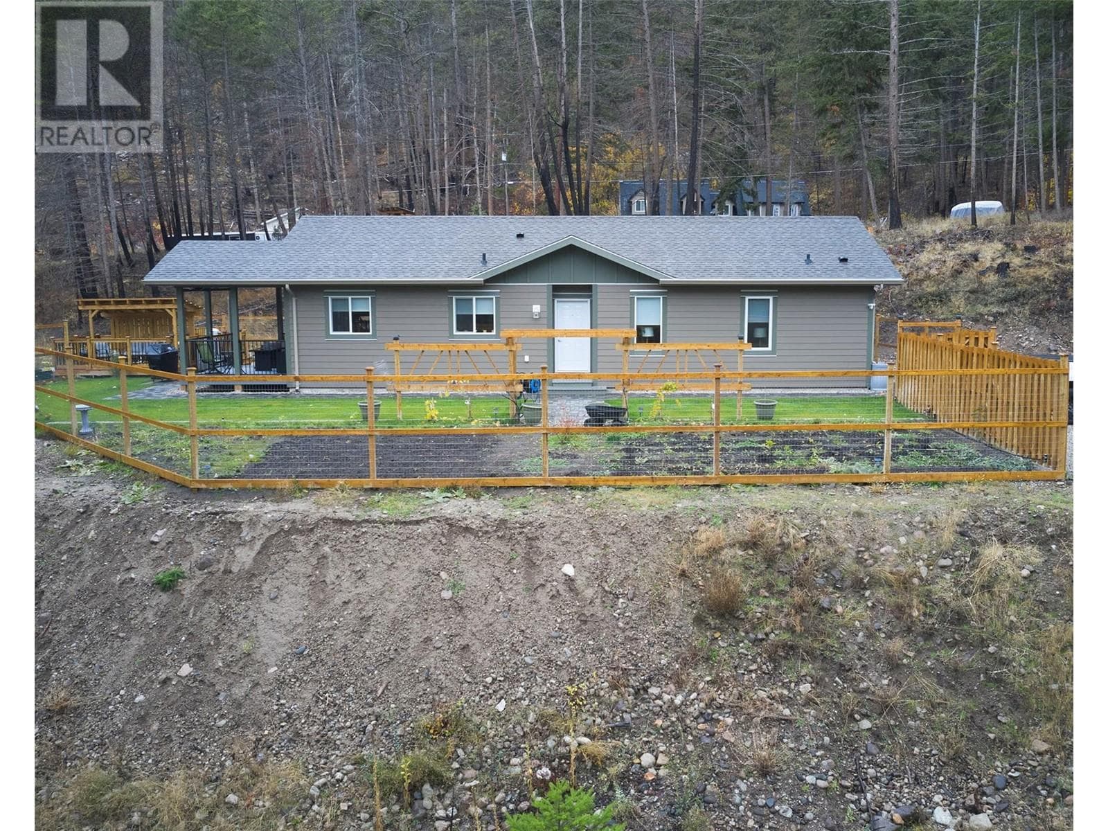 9468 HOUGHTON ROAD in