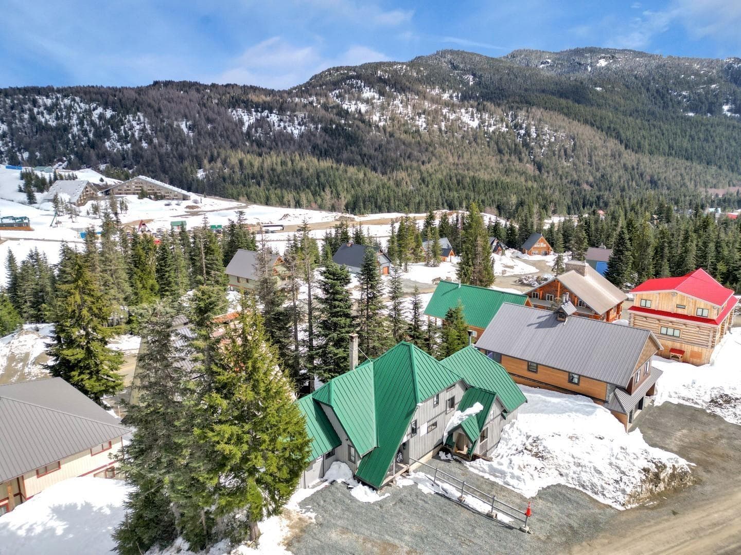 2 20919 SNOWFLAKE CRESCENT in