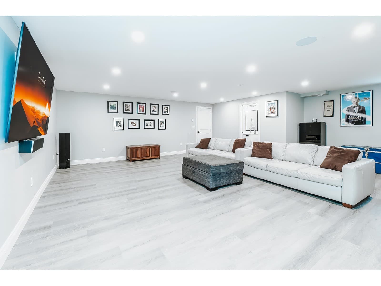 12595 POWELL STREET in Stave Falls