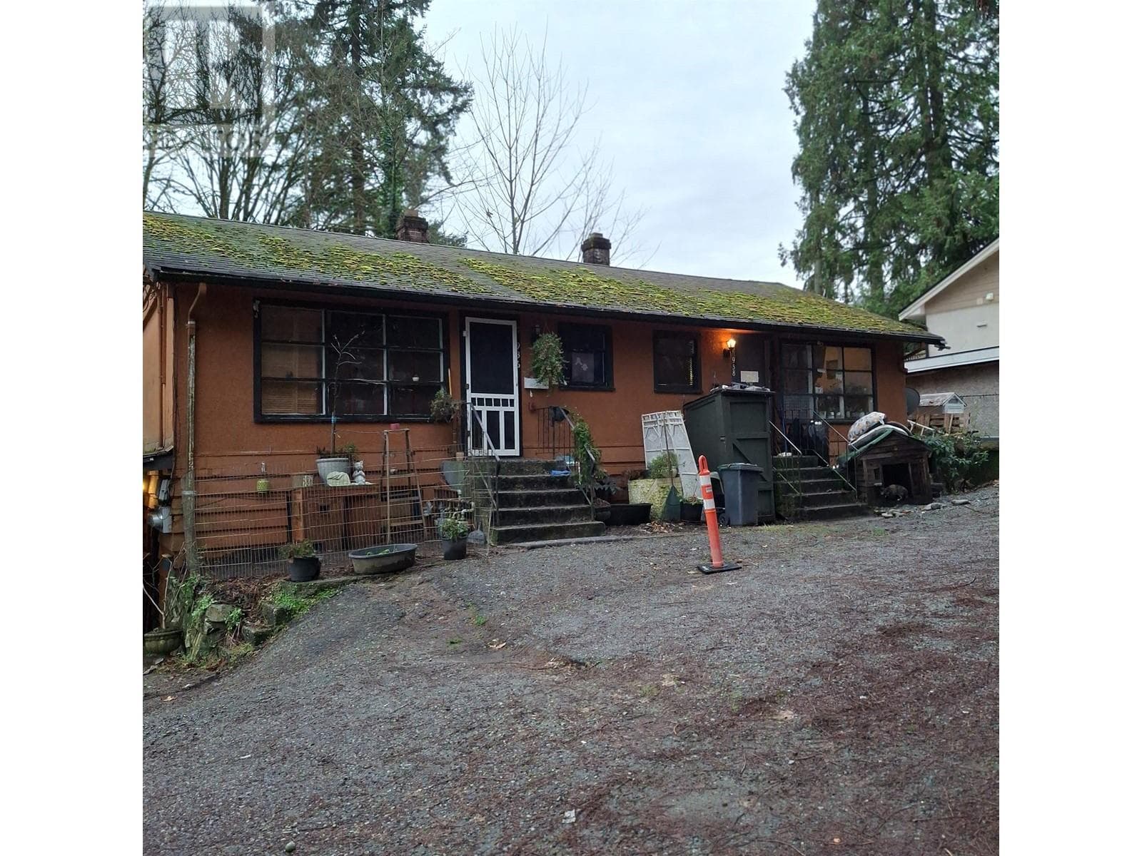 934-938 CLARKE ROAD in Seaview