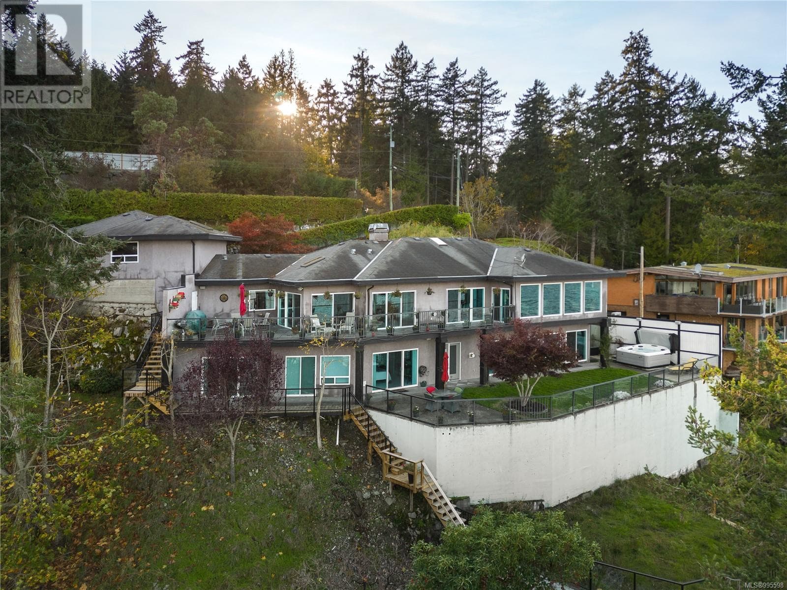 7318 MARK LANE in